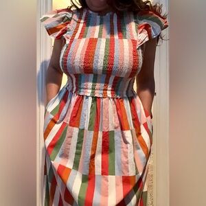 Like new wore once maxi dress w POCKETS